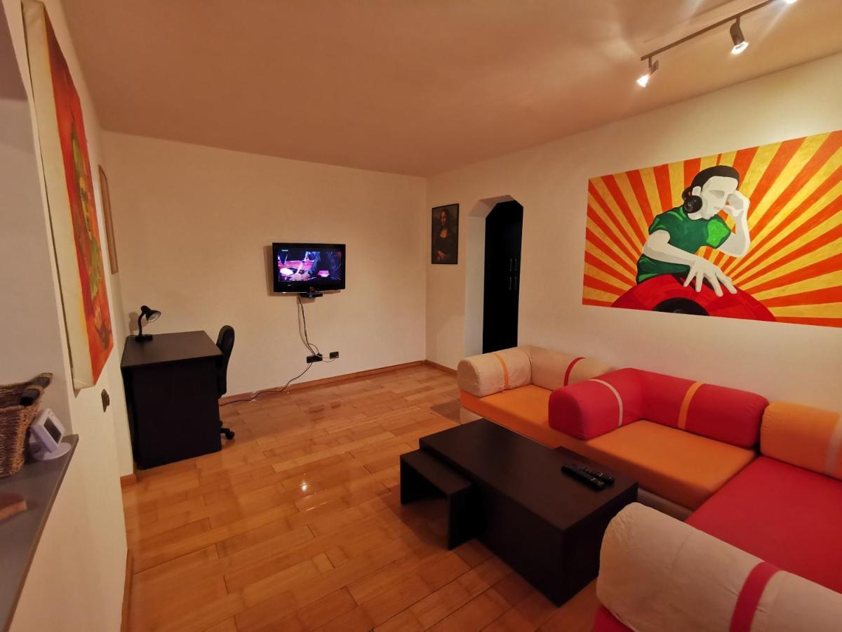 Comfy & Pleasant Apartment 10 Min Walk To Downtown Timişoara Exterior foto